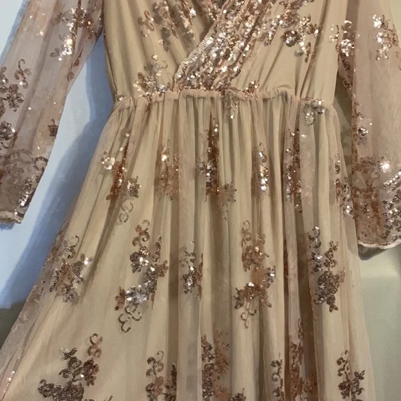 Glamorous sparkly evening dress - Picture 6 of 7